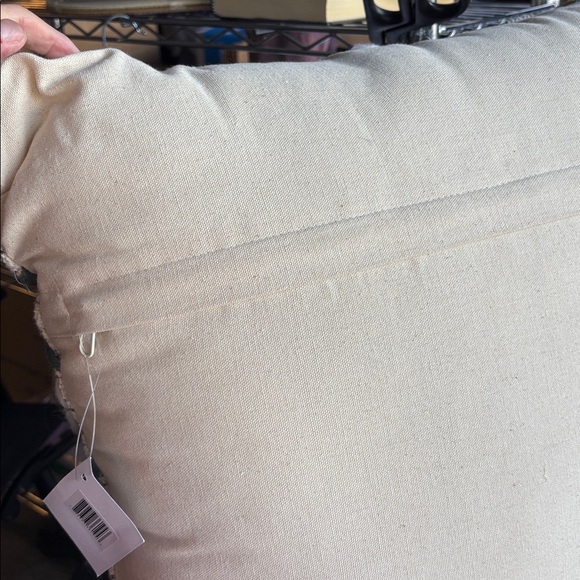 SARO LIFESTYLE Lauren Collection Block Print Embroidered PillowTasseled Corners - Picture 7 of 8